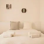 Arc De Triomphe - Home In City - Ac & Parking