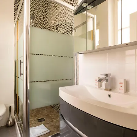 Arc De Triomphe - In - Ac & Parking Apartment *