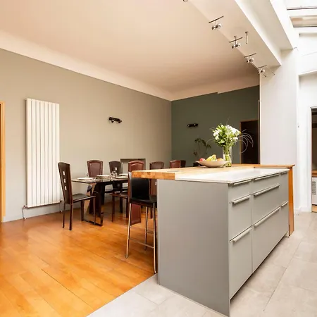 Apartment Arc De Triomphe - In - Ac & Parking Paris