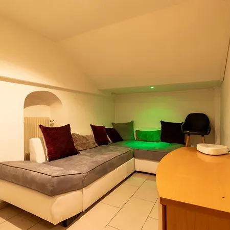 Apartment Arc De Triomphe - In - Ac & Parking Paris