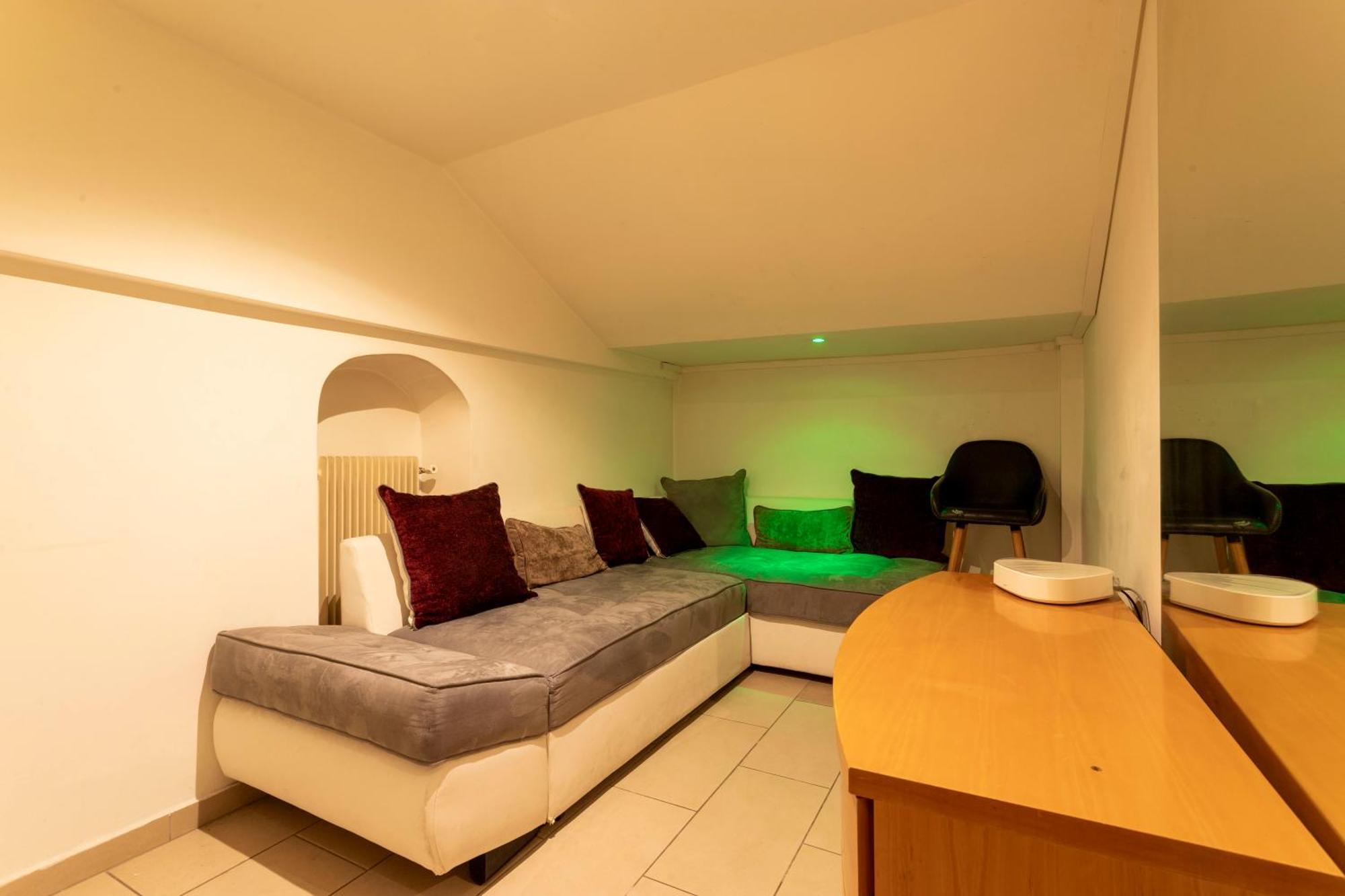 Apartment Arc De Triomphe - In - Ac & Parking Paris