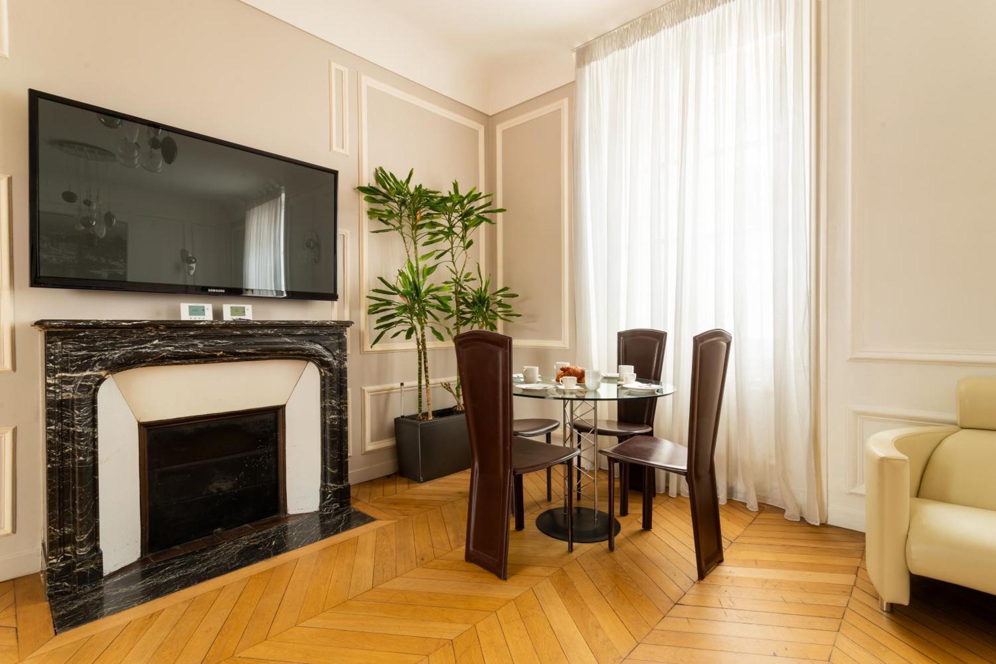 Arc De Triomphe - In - Ac & Parking Apartment *